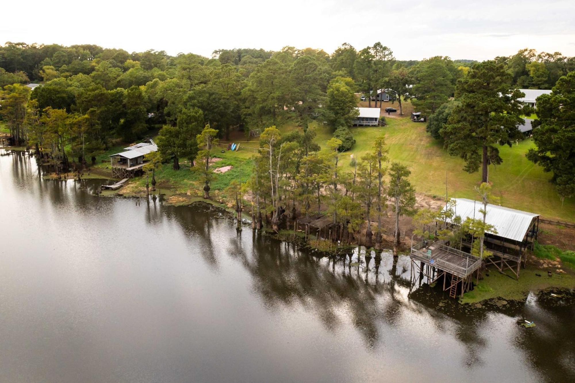 Doyline Cottage With Large Porch And Lake Access! Bagian luar foto