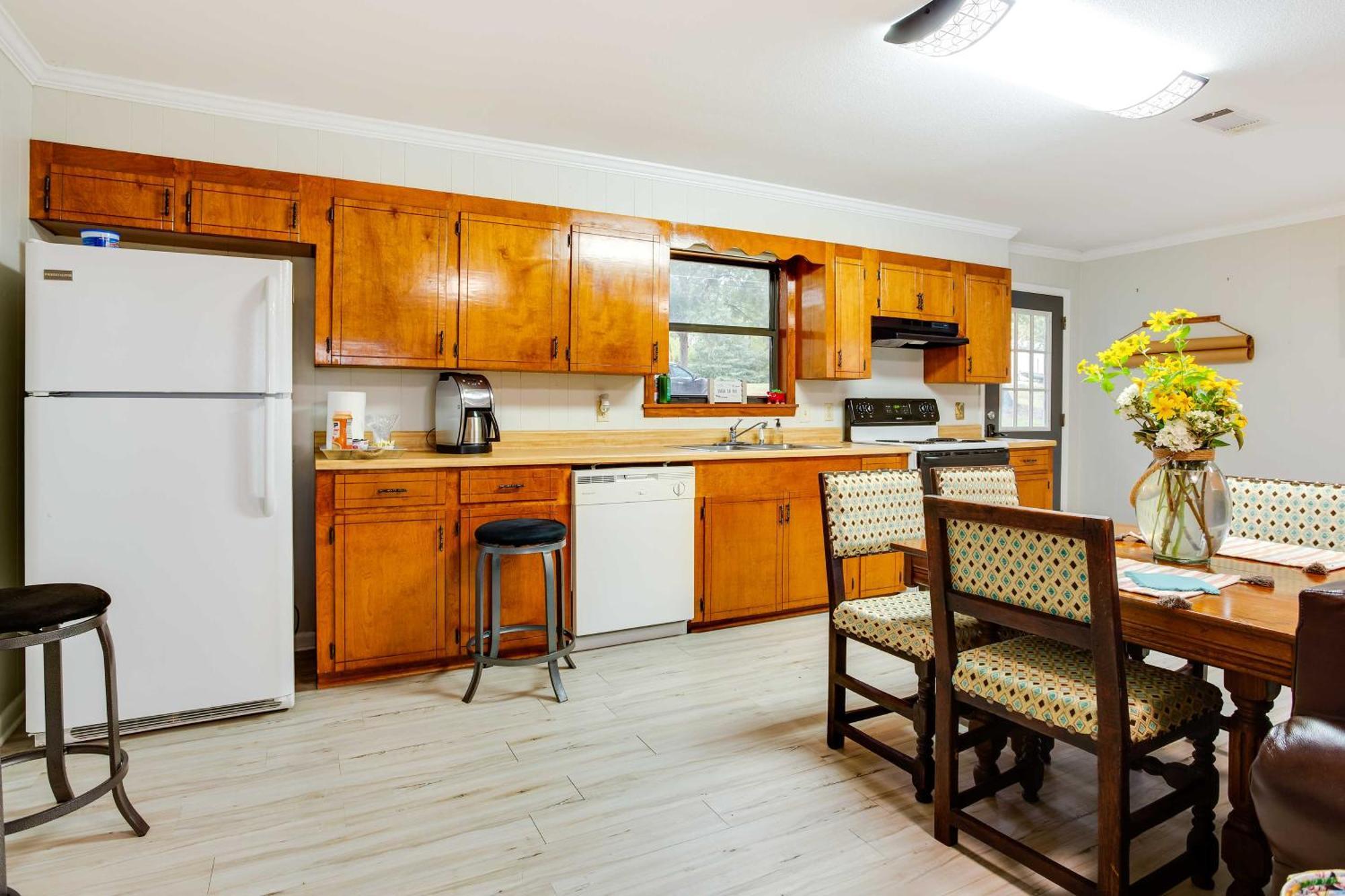 Doyline Cottage With Large Porch And Lake Access! Bagian luar foto